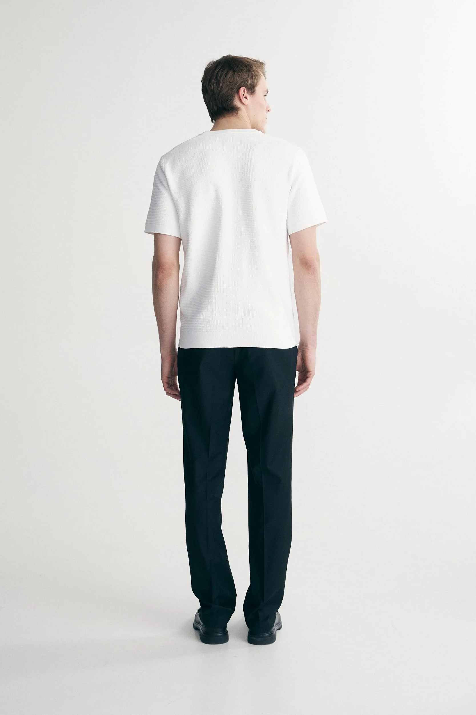 Textured crew neck sweater - Image 2