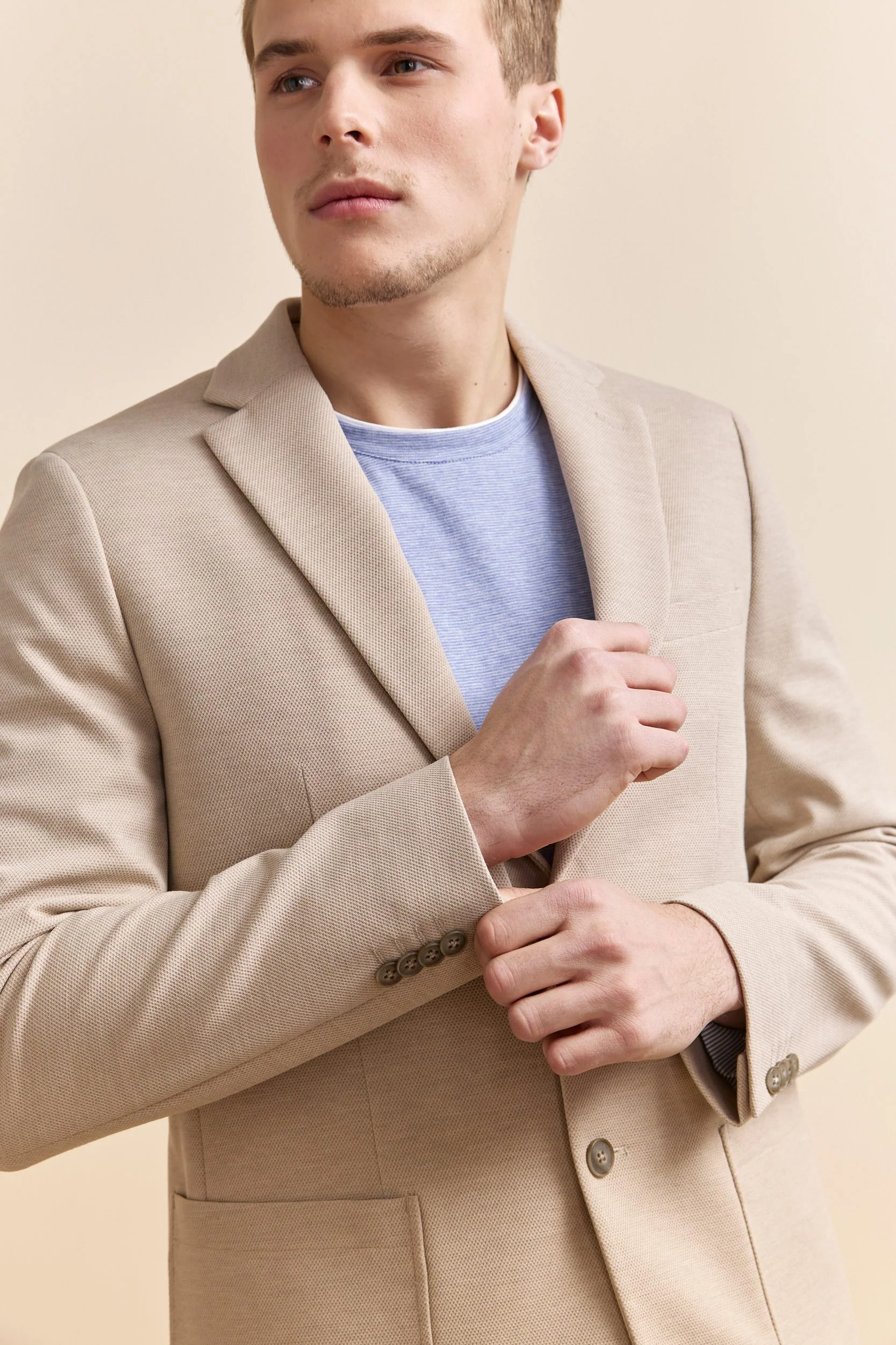 Textured Fitted knit blazer - Image 3
