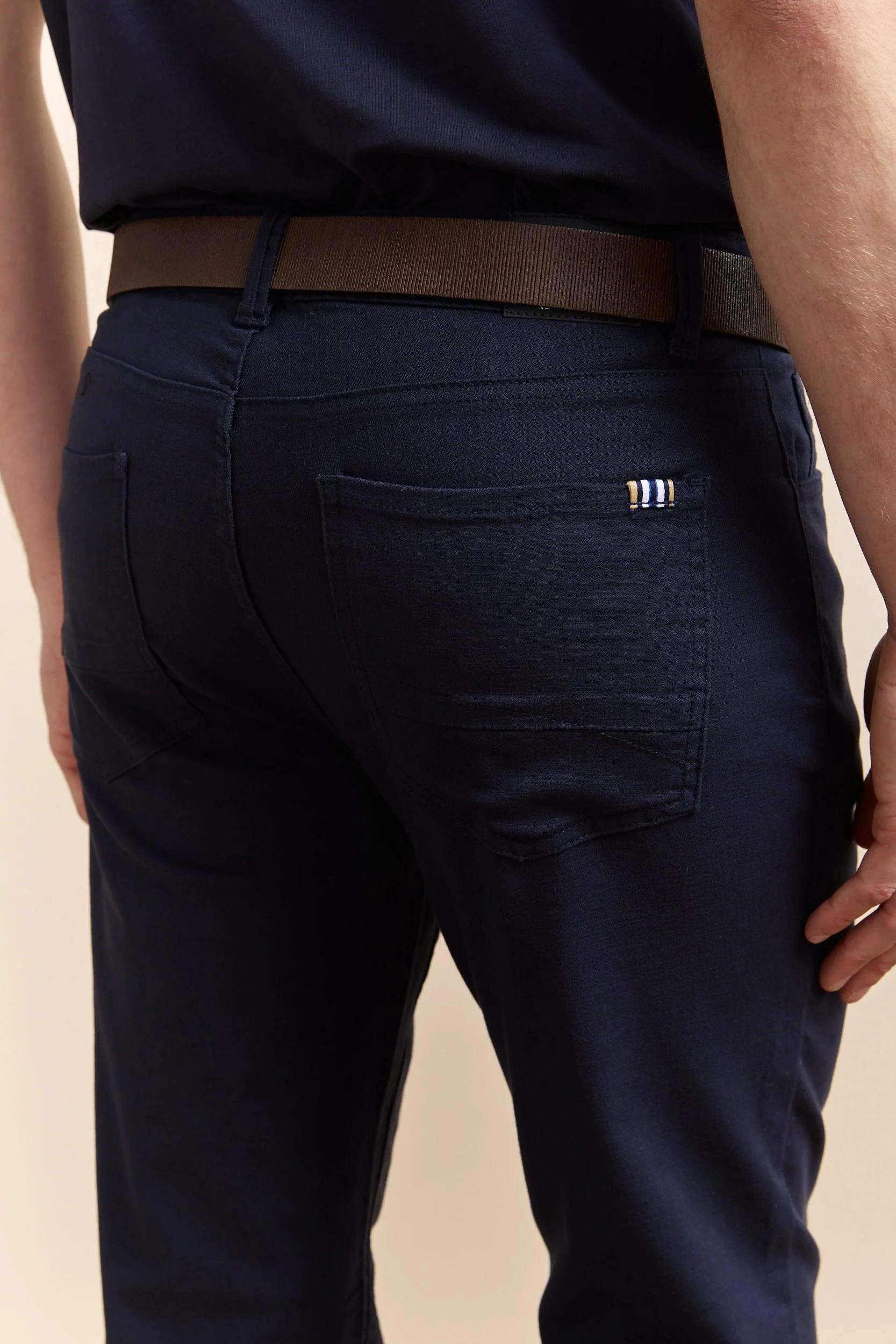 Five pockets textured Slim pant - Image 11