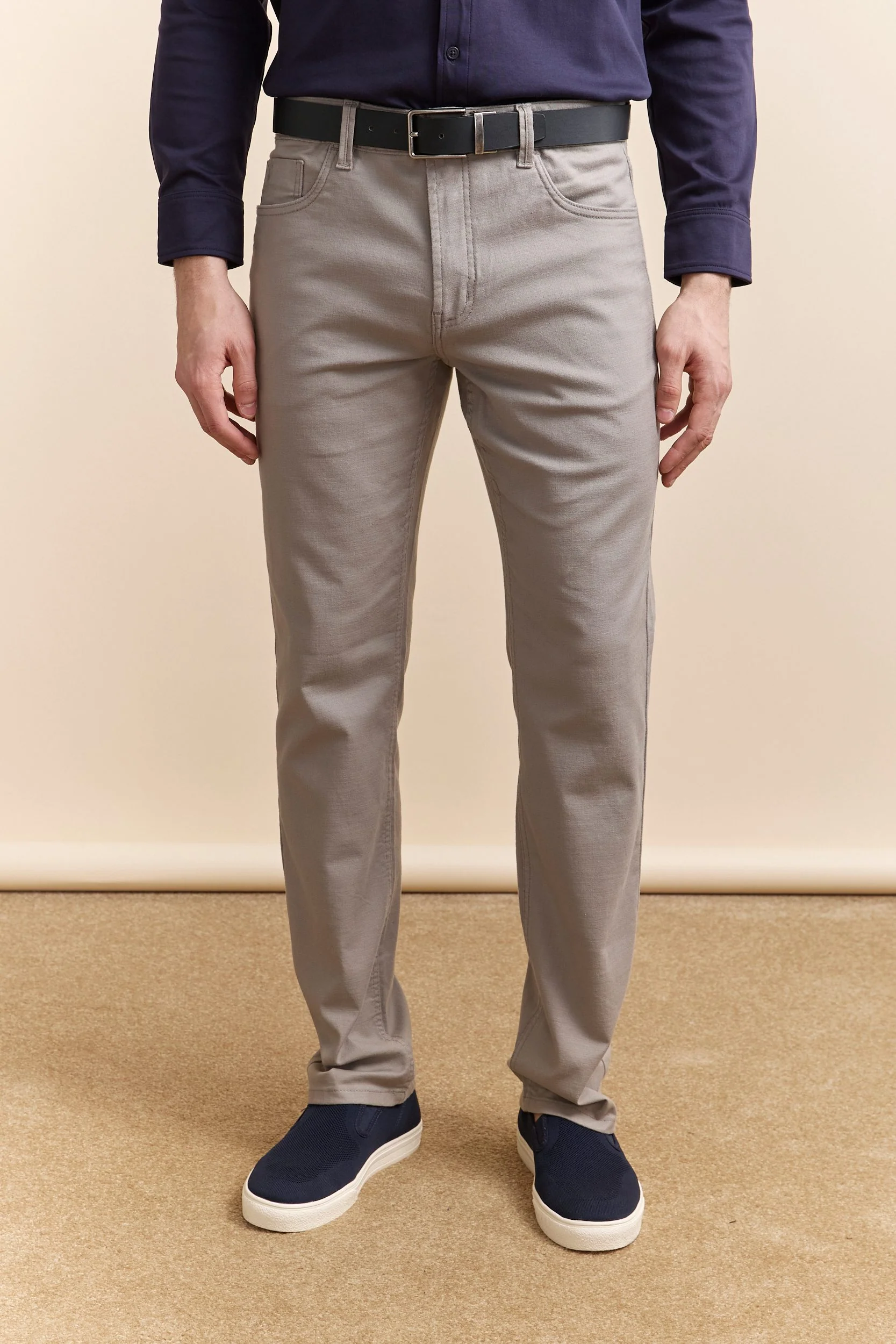Five pockets textured Slim pant - Image 6