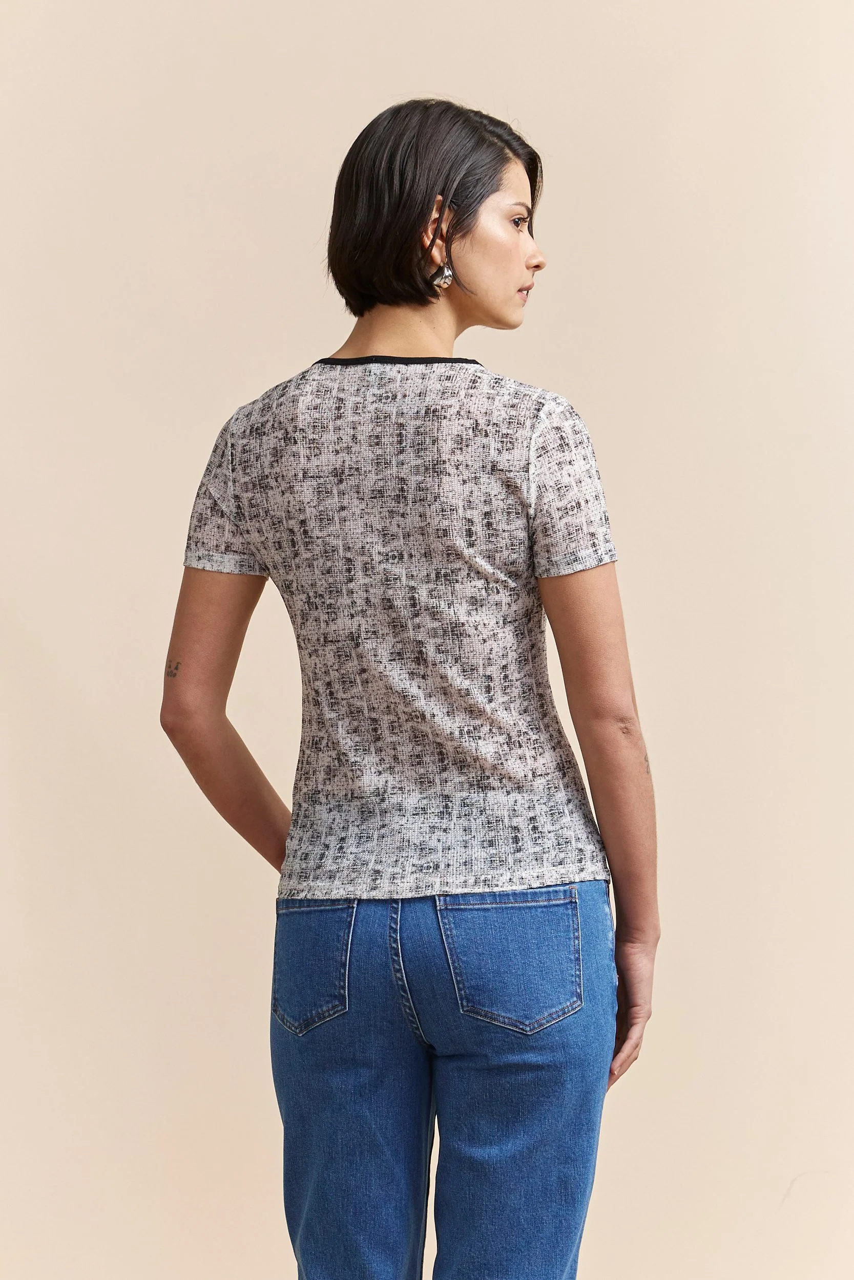 Textured T-shirt with print - Image 2