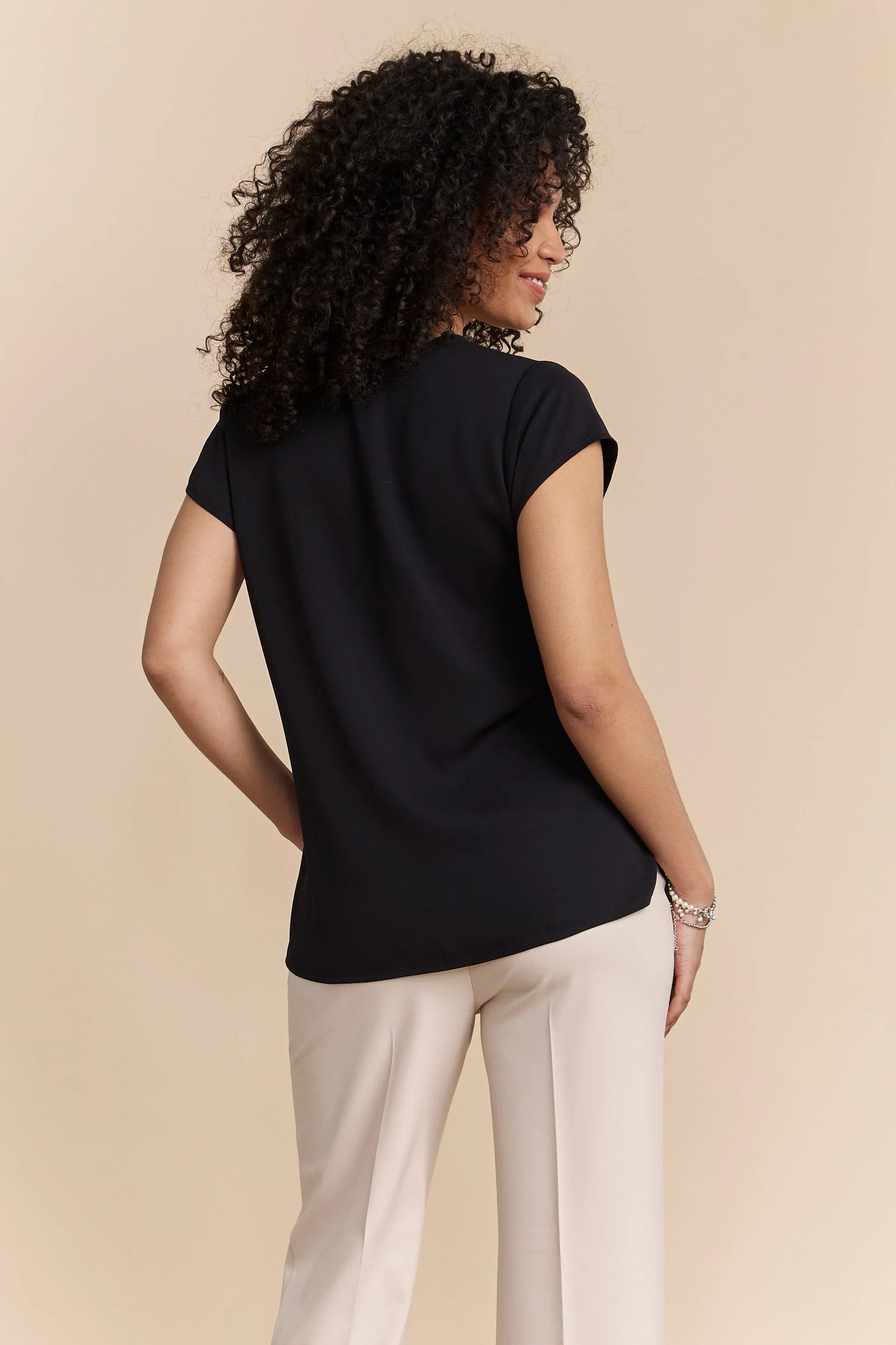 Top with short sleeve - Image 4