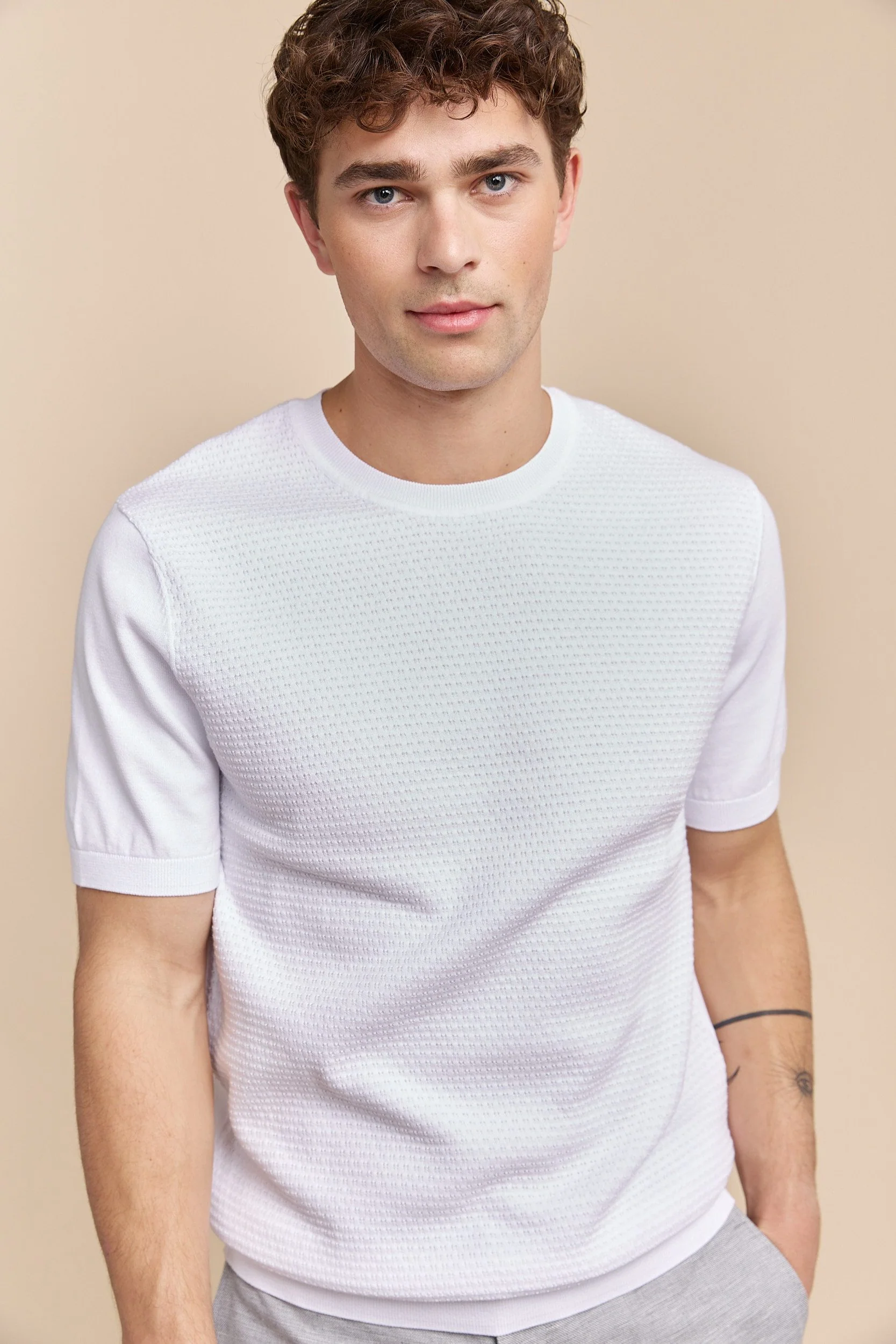 Two tone pointelle knit sweater - Image 7