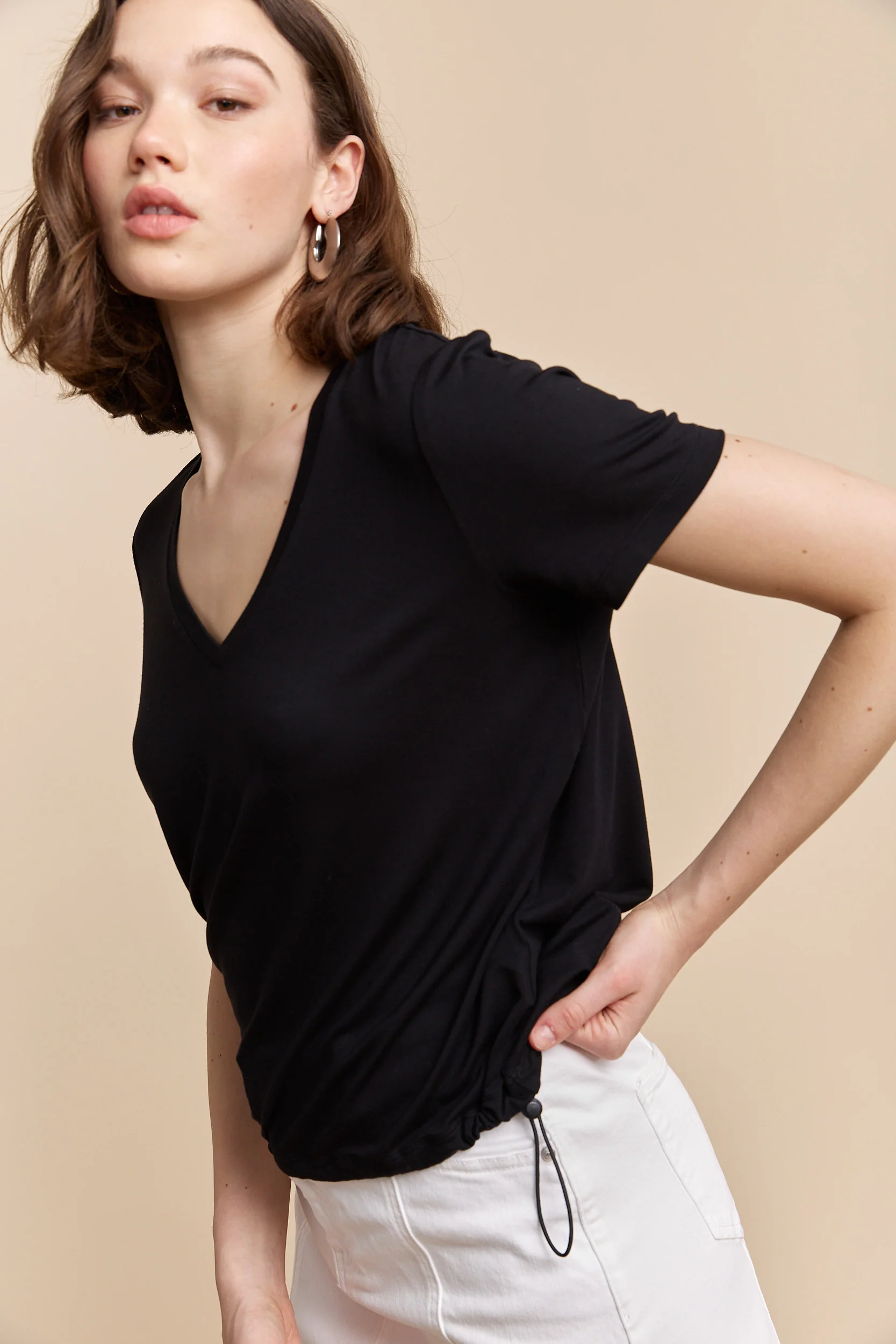 V-neck shirt with drawstring - Image 2