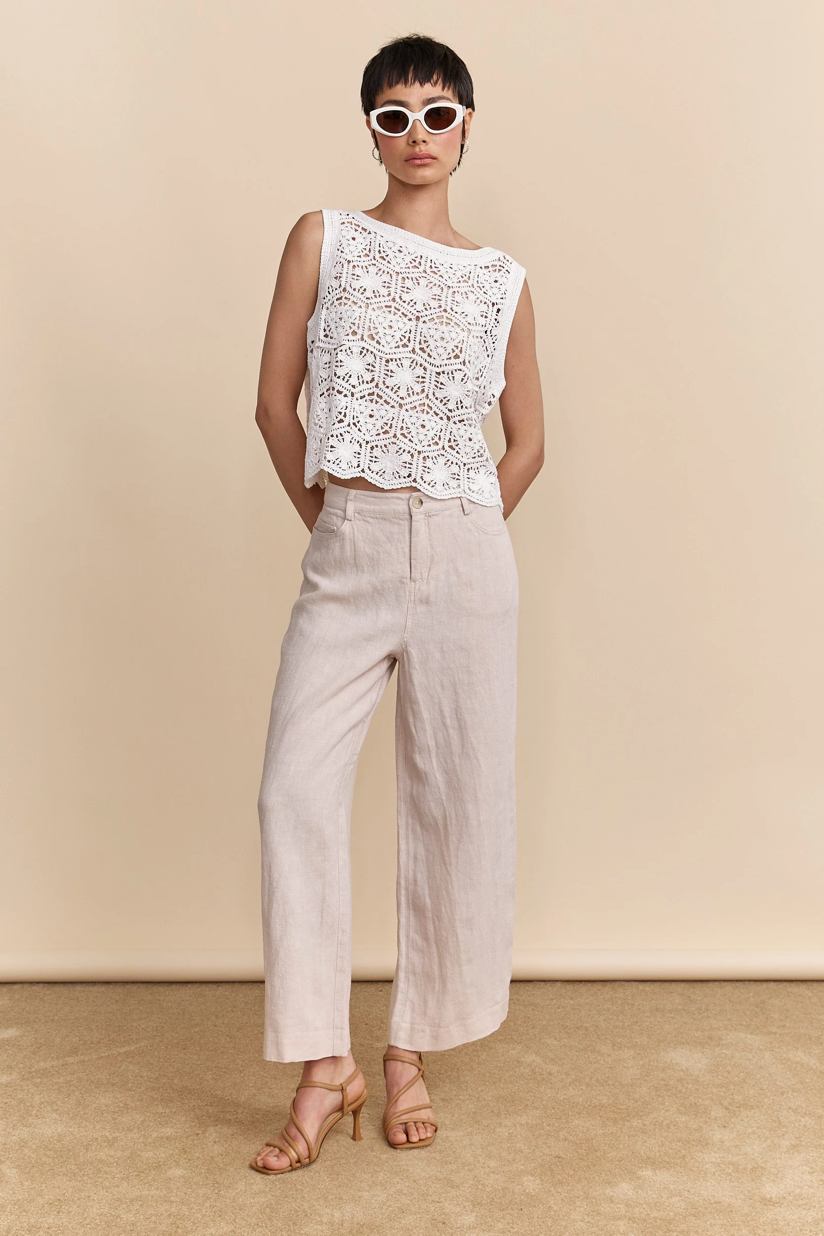 Wide leg crop linen pants - Image 2