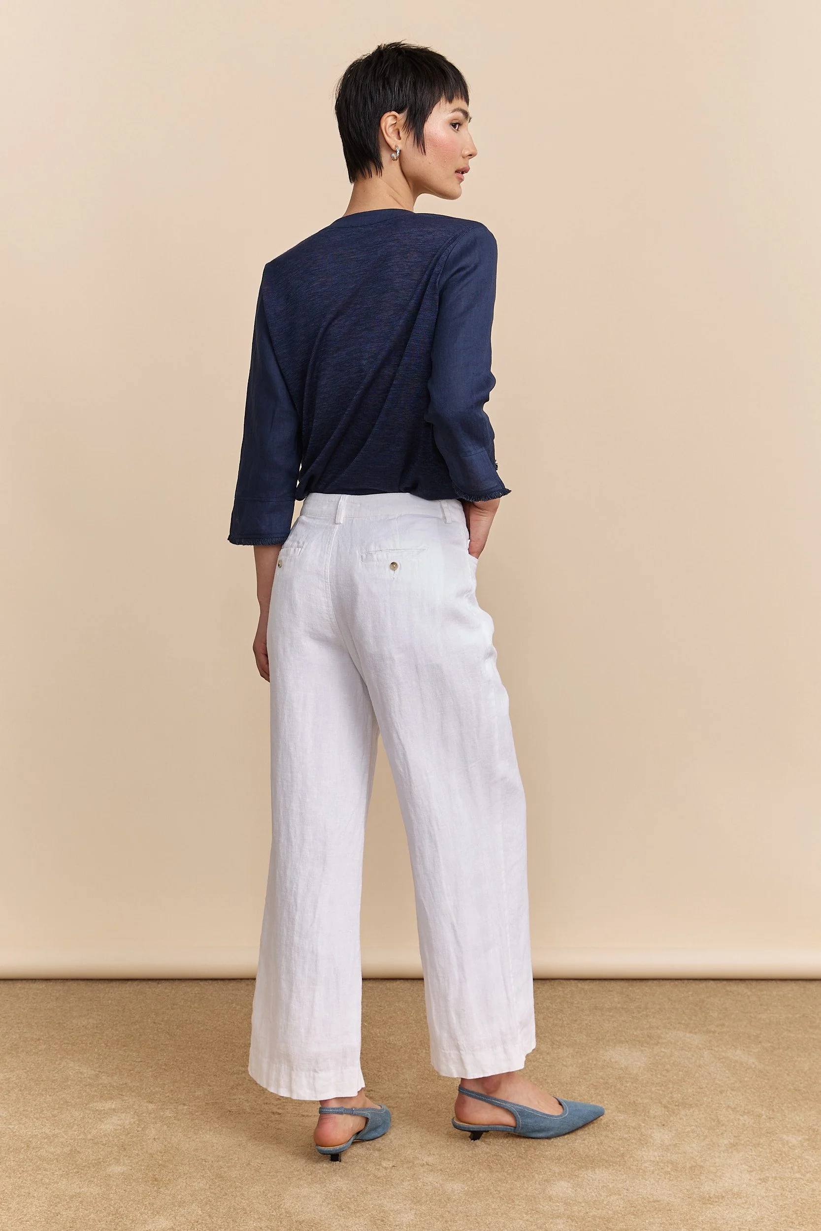 Wide leg crop linen pants - Image 9