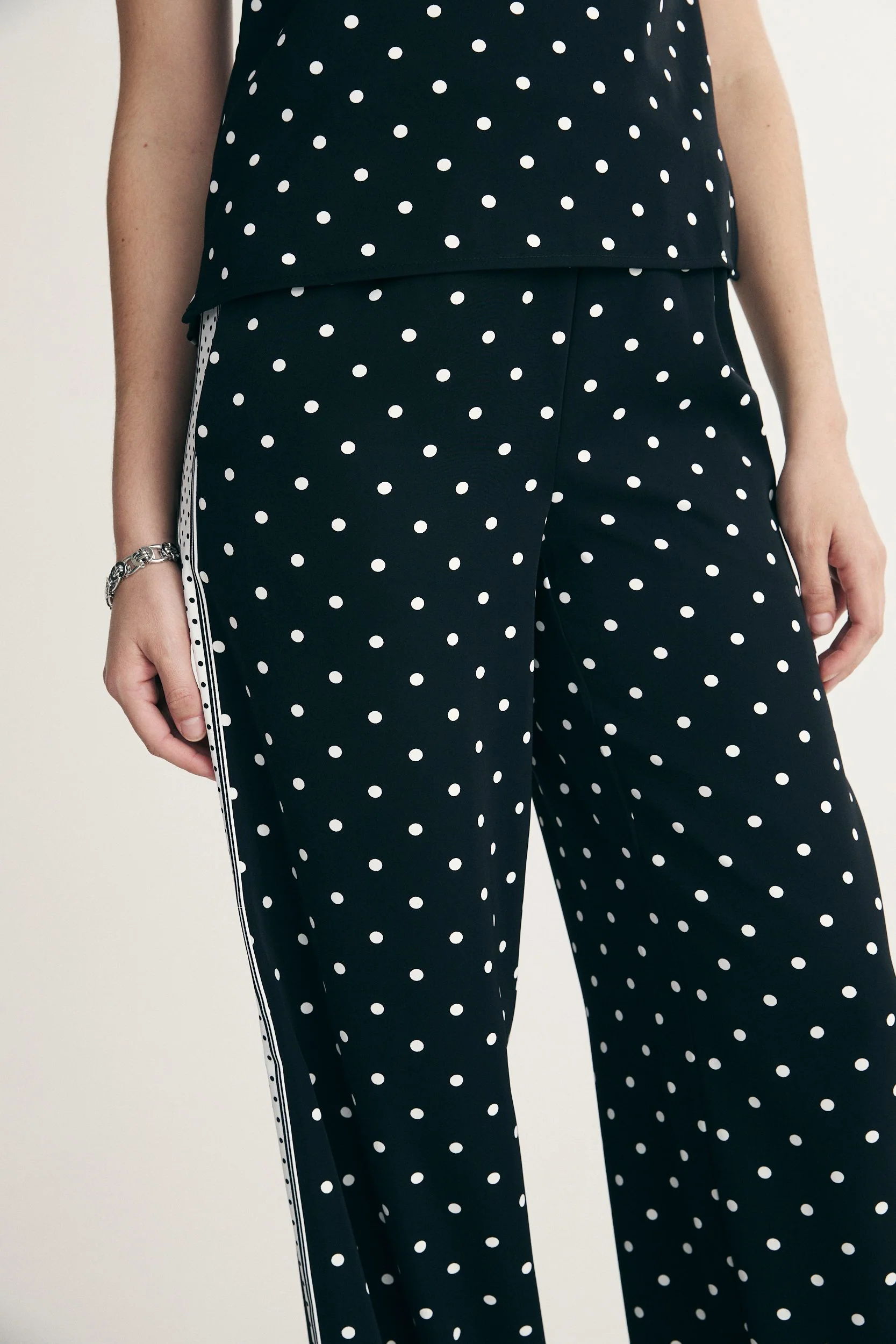 Wide leg polka dot pants - Image 3